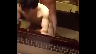 T&agrave;u khựa &dstrok;ịt nhau thấy mặt